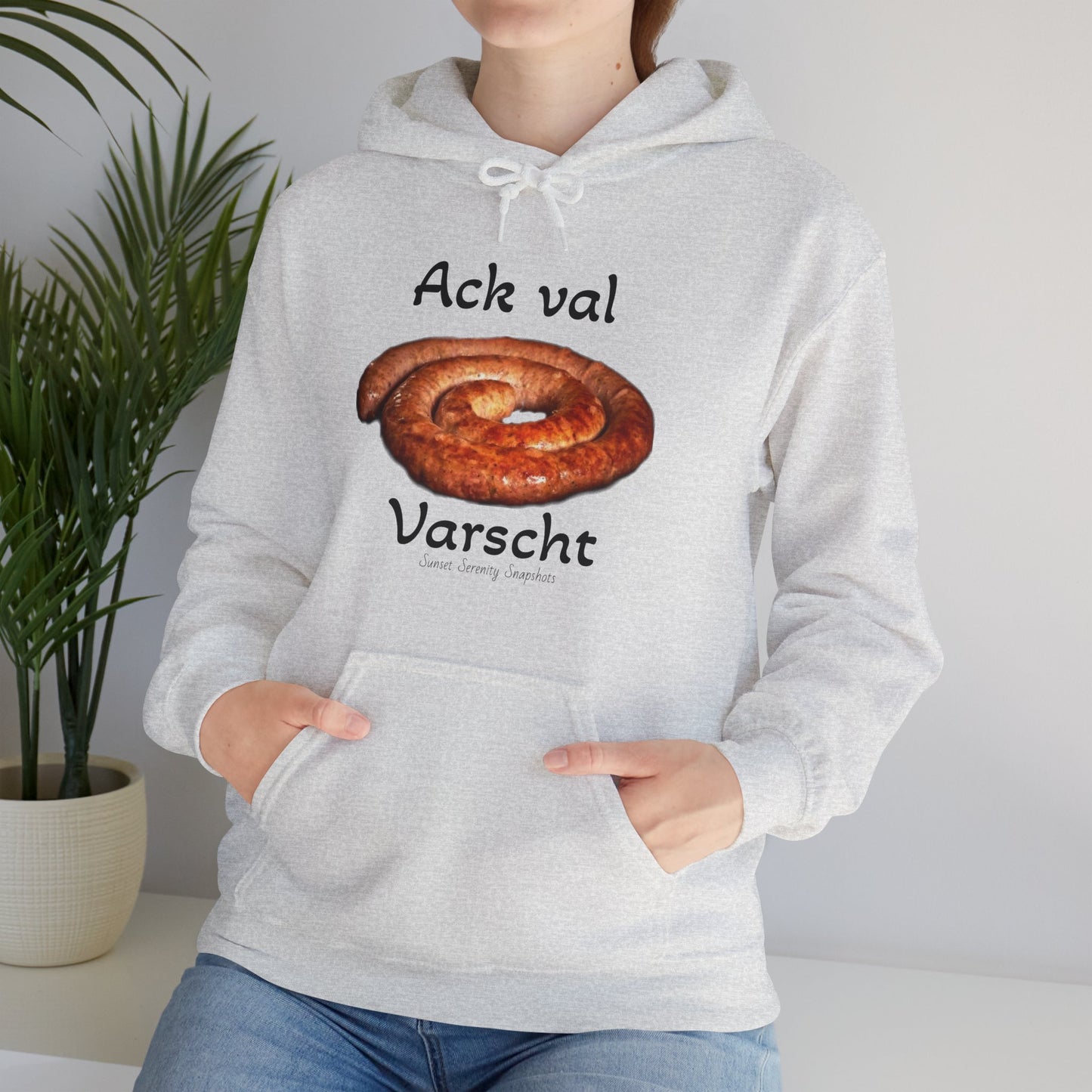 Varscht Unisex Heavy Blend™ Hooded Sweatshirt