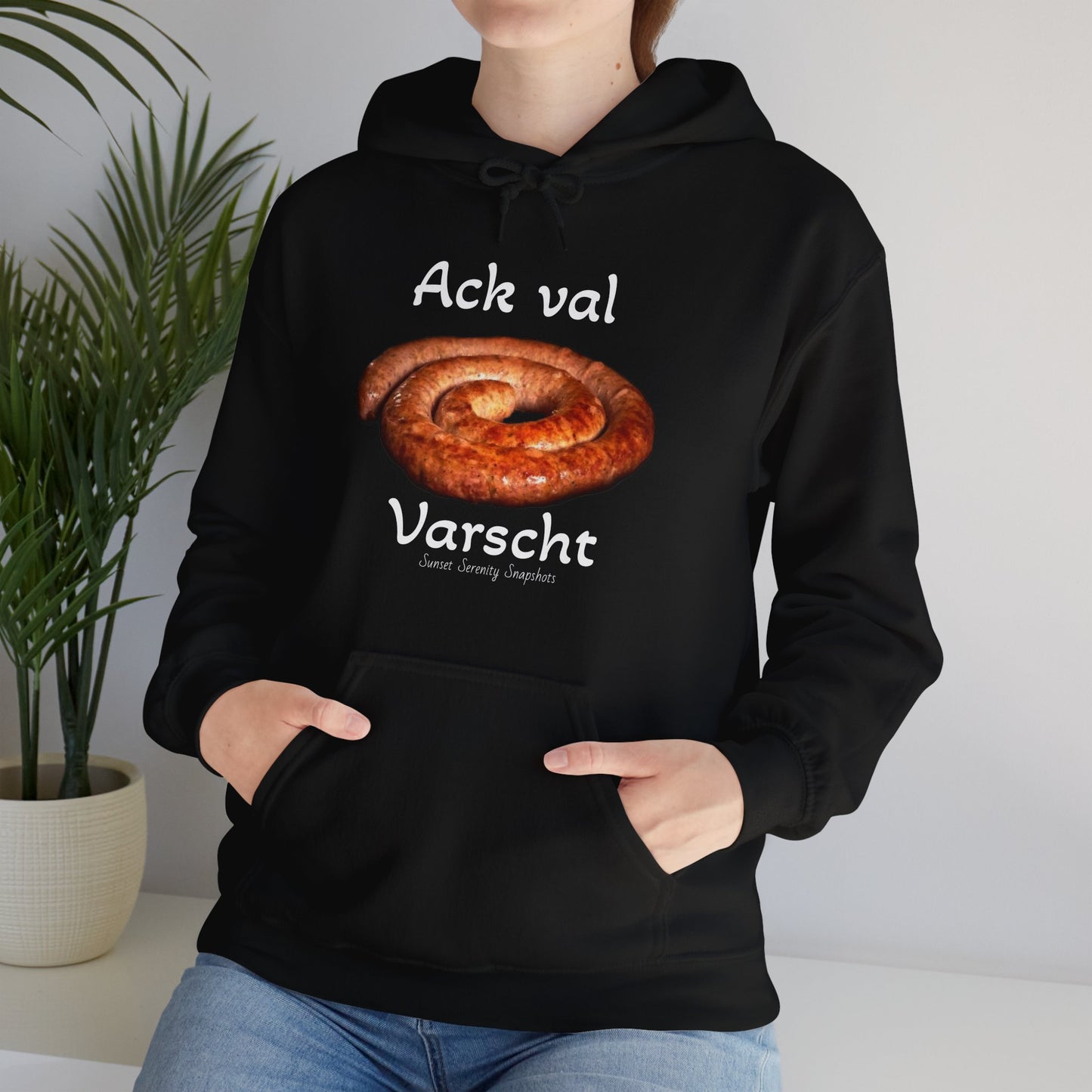 Varscht Unisex Heavy Blend™ Hooded Sweatshirt